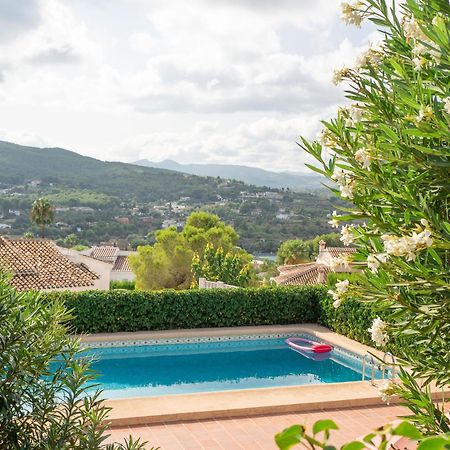 Authentic Groundfloor Apartment In Beautiful Villa, خافييا المظهر الخارجي الصورة