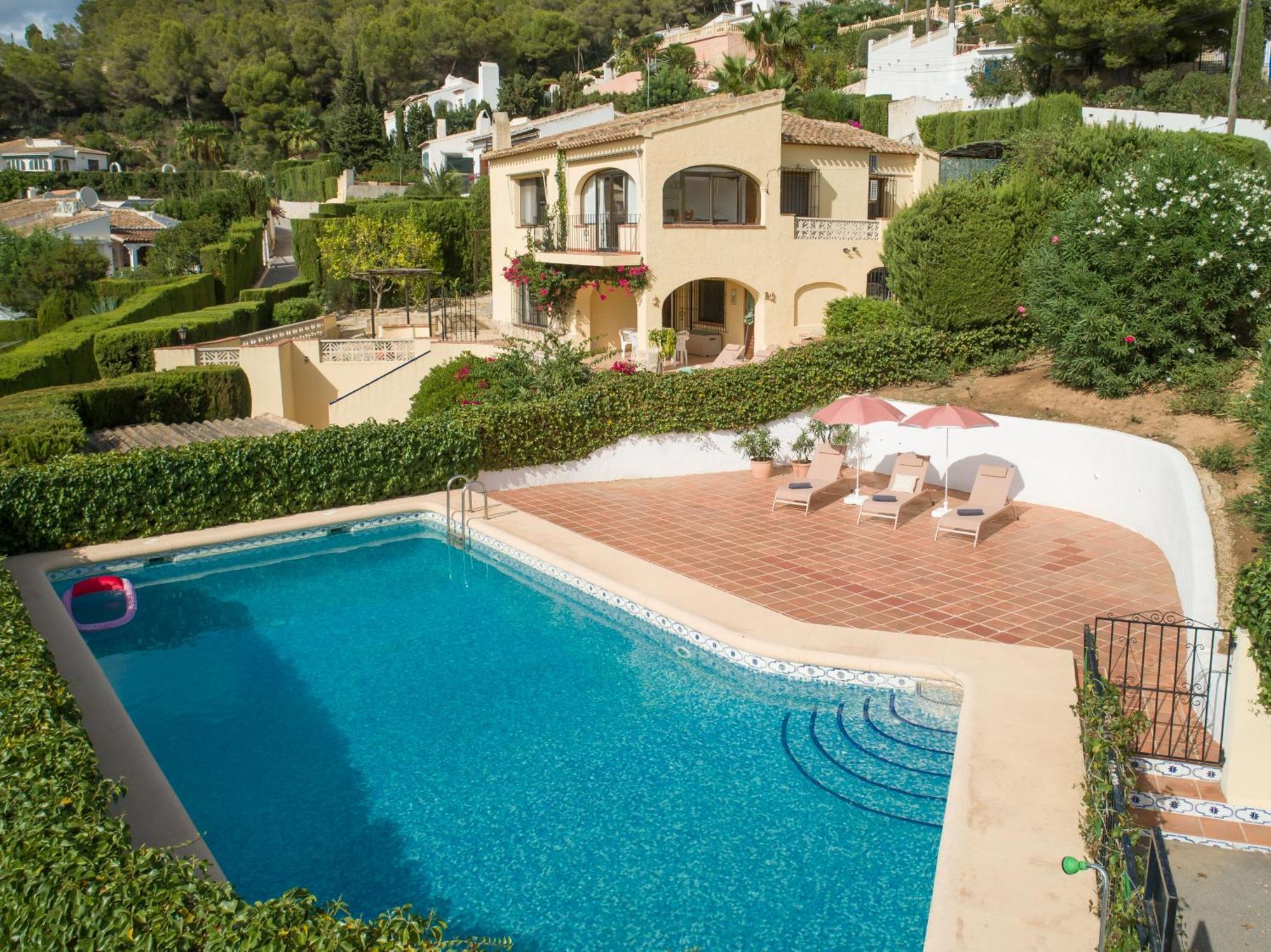 Authentic Groundfloor Apartment In Beautiful Villa, خافييا المظهر الخارجي الصورة