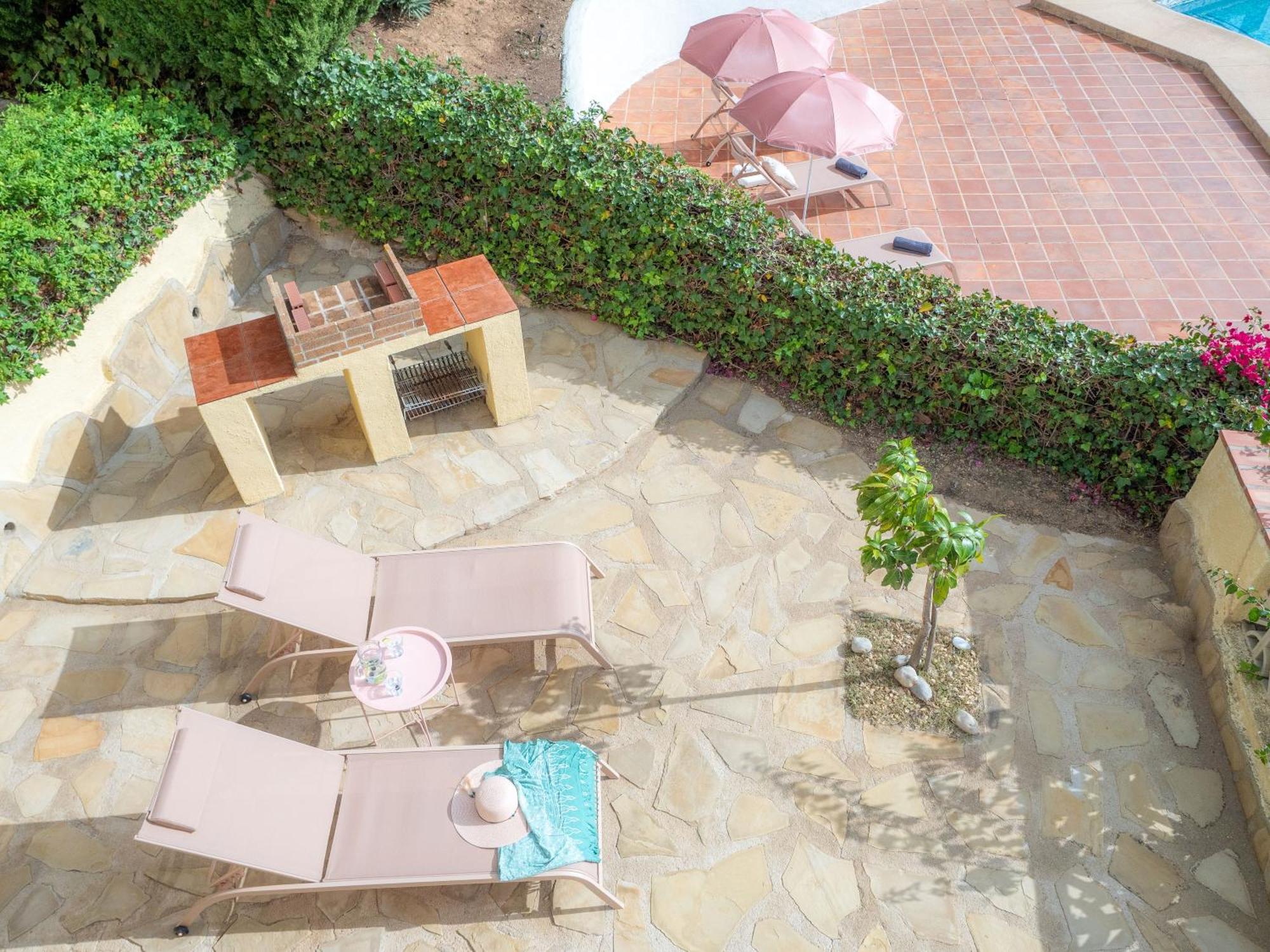 Authentic Groundfloor Apartment In Beautiful Villa, خافييا المظهر الخارجي الصورة